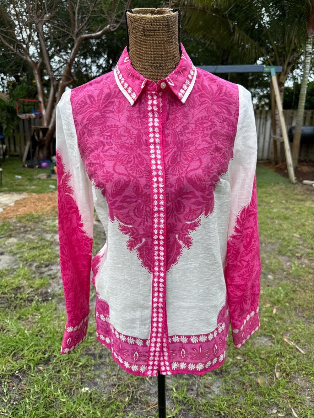 Lilly Pulitzer button down shirt size Xs EUC